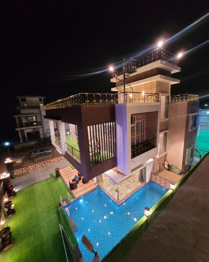 Mount Resorts Lonavala 5 Bhk Luxurious Villa With Private Pool And Full Size Cricket Football Turf Luaran gambar